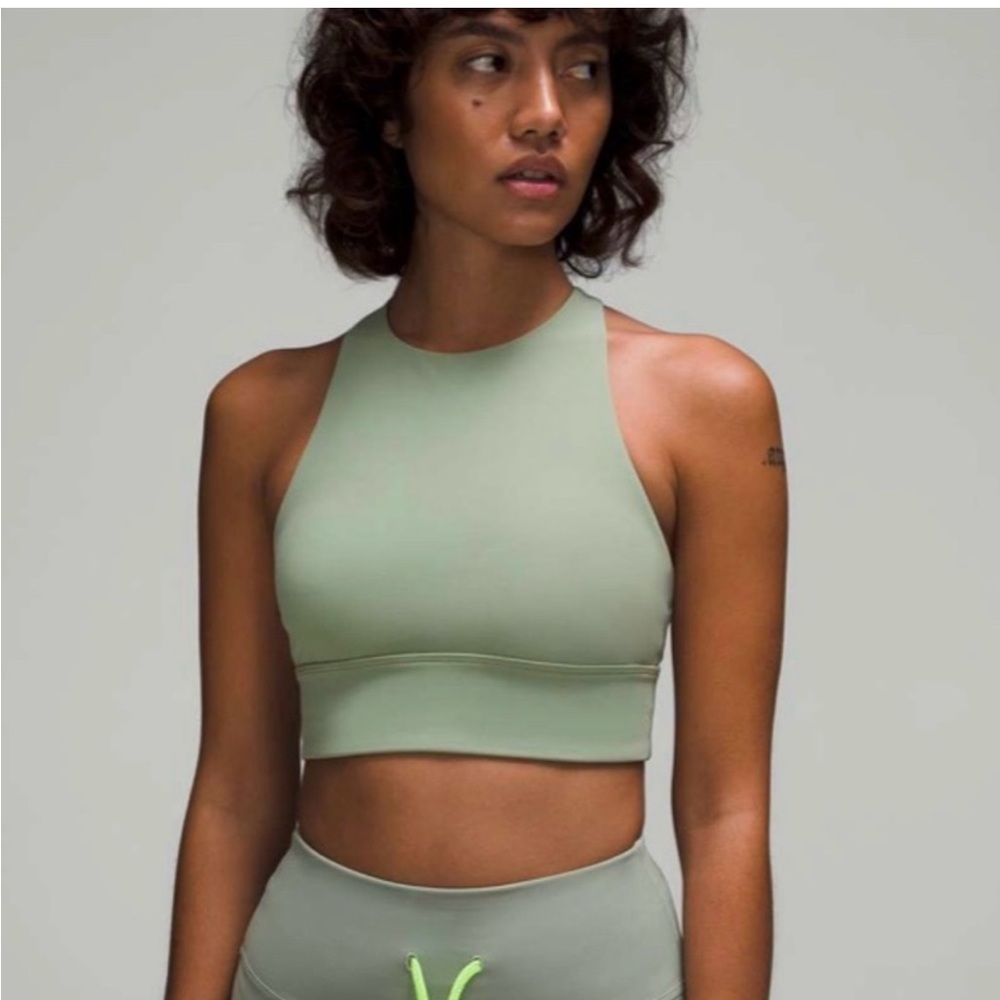Lululemon High Neck Bra EUC